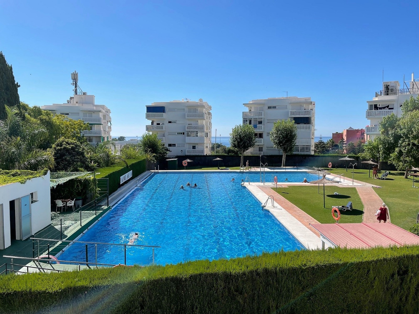 Piscina comunitaria de la Urbanización Parque Antena